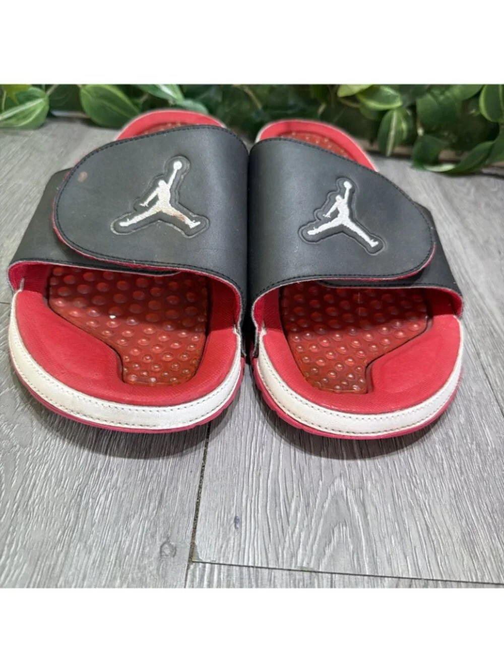 Nike Air Jordan Hydro V Retro Men's Sandals Slides Size 13 Black Red 555501